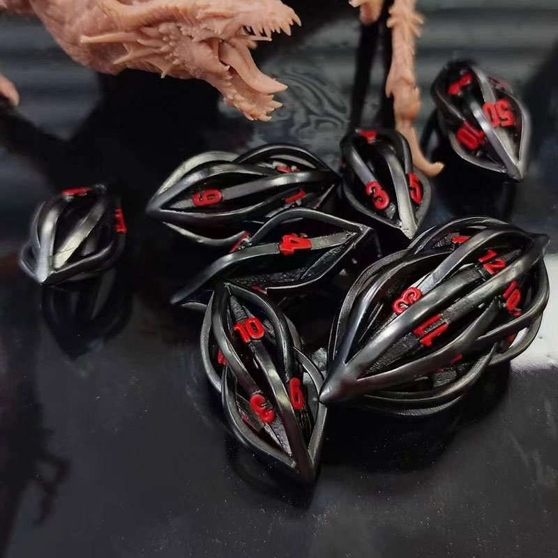 2024 Wholesale of New Hollow Dice Custom Luxury Polyhedral Dnd Dice Box Packaging Edge Hollow Metal Dnd Dragon Dice
