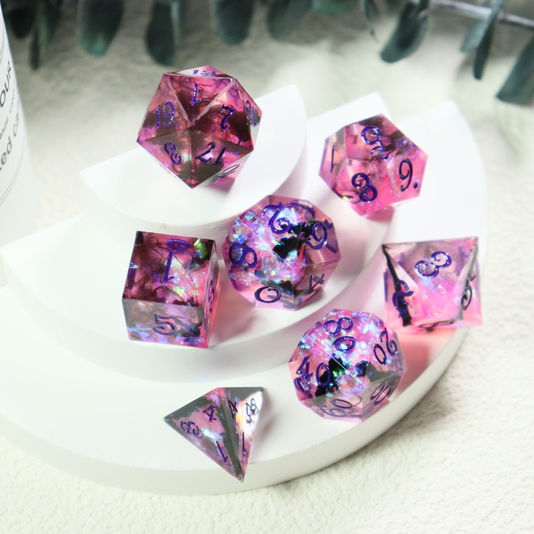 manufacturer whole sale purple red Polyhedral resin Dice within glitter paper for DND Game Party