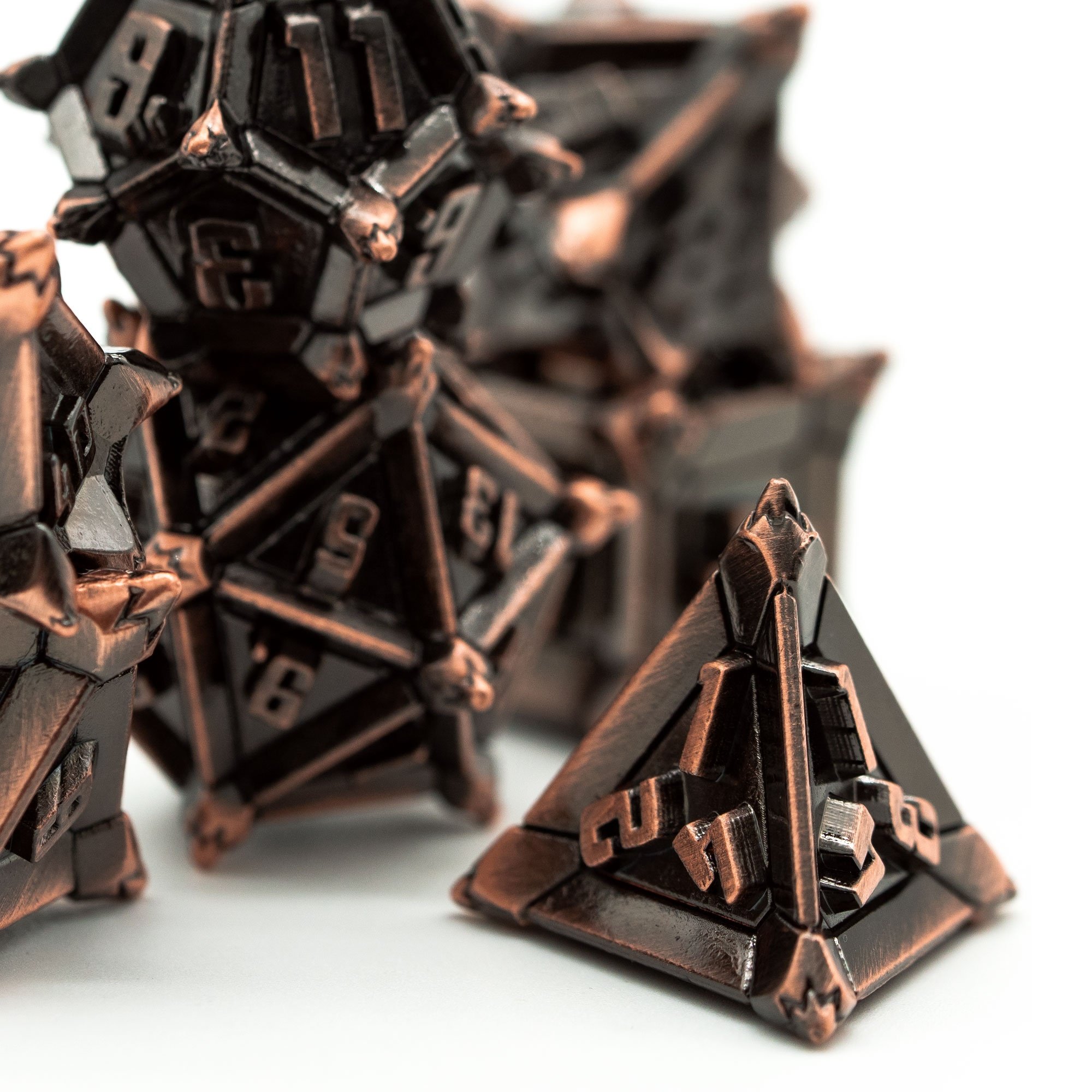 Udixi polyhedral dungeons and dragons mental metal rpg custom logo dice set Pinwheel