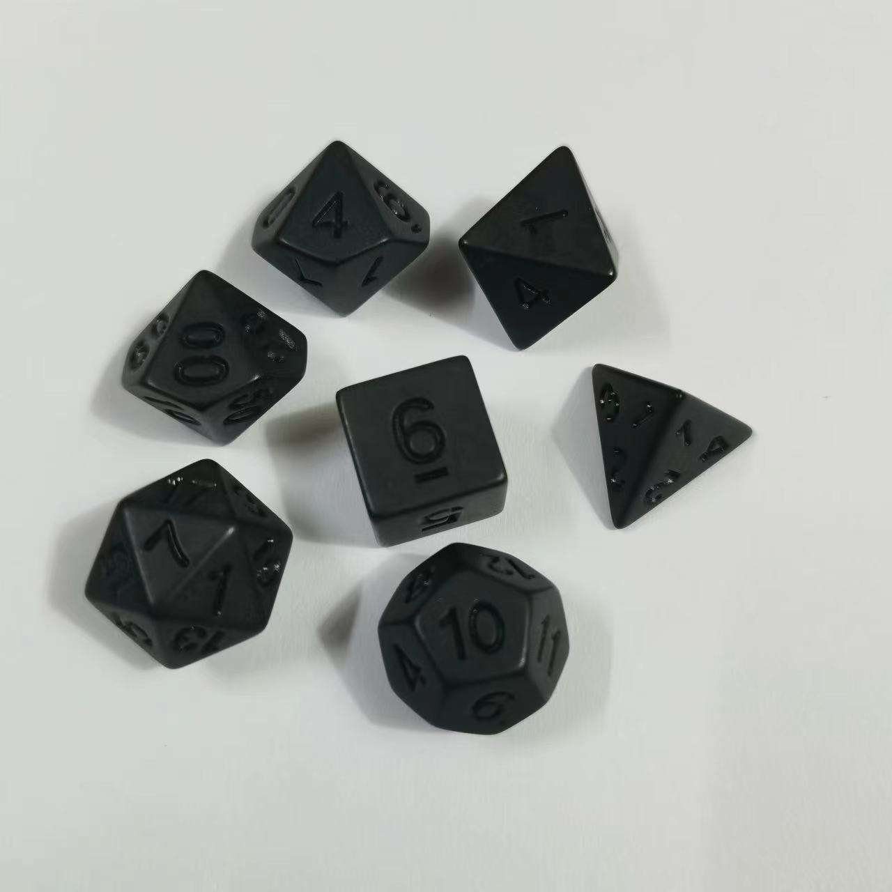 7pcs DND dice set black ink-free acrylic dice numbers table game bar black dice set