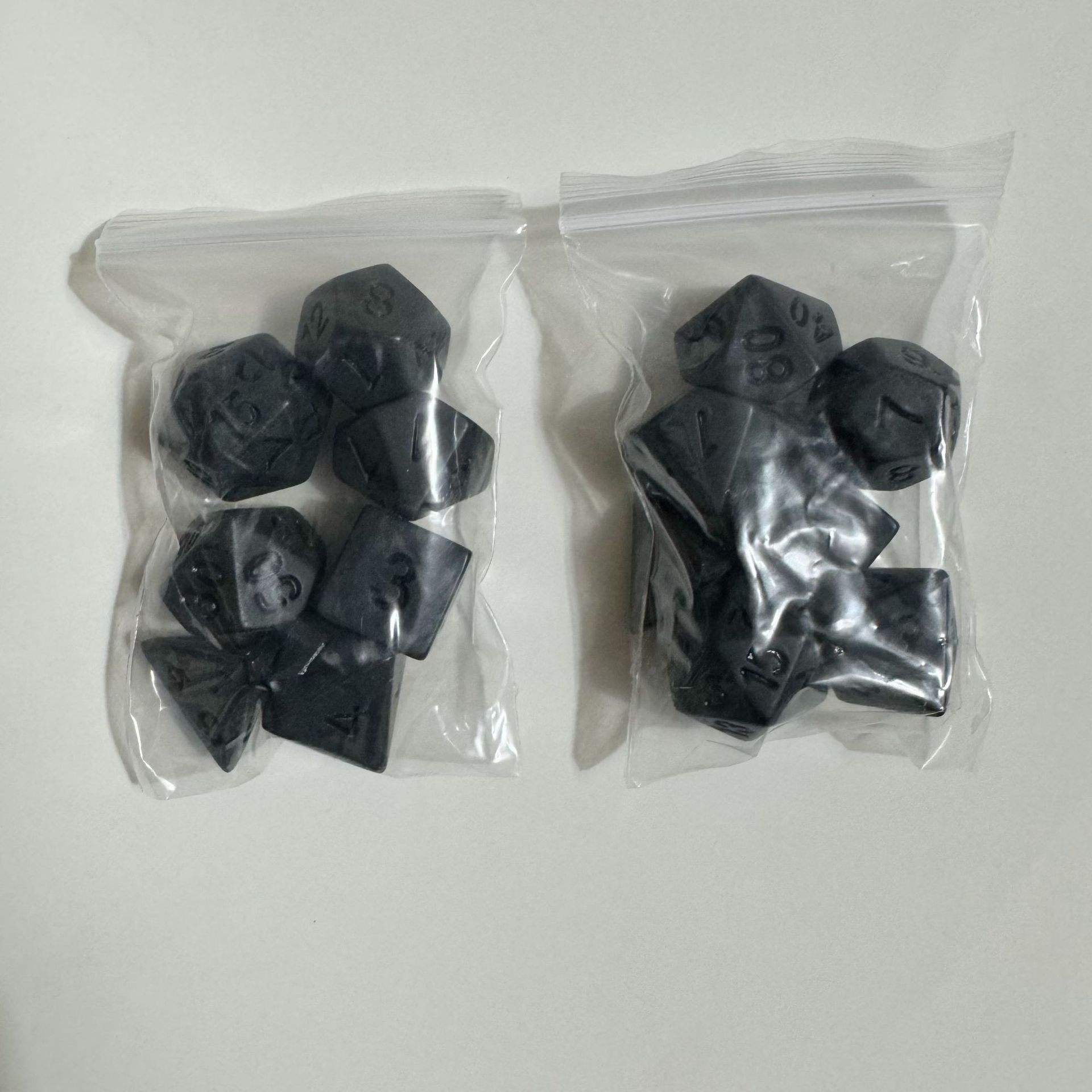 7pcs DND dice set black ink-free acrylic dice numbers table game bar black dice set