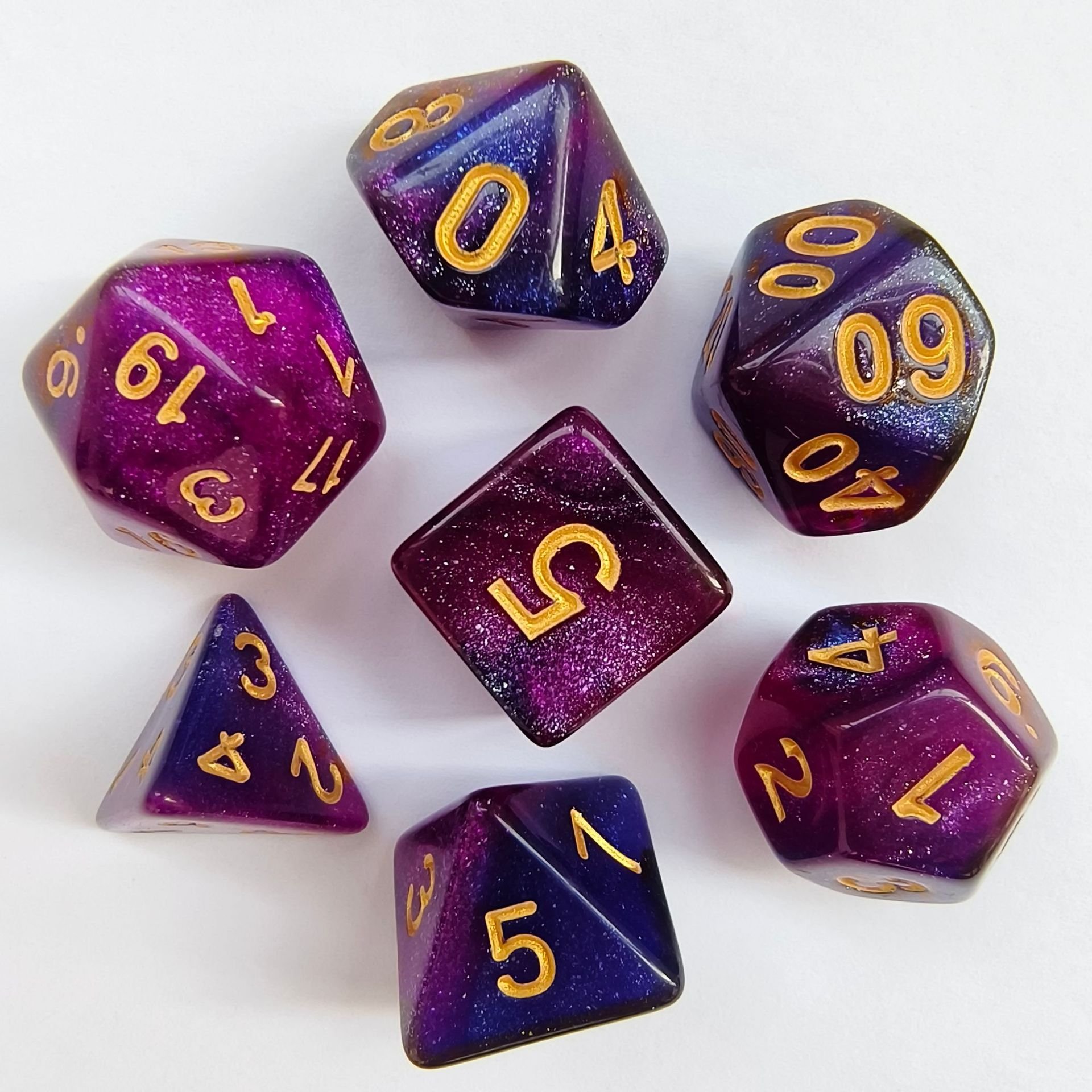 Hot Selling 7PCS Resin Dragon Eye Polyhedral Dice Set Dual Color with Sharp Edge for Dungeons and Dragons Game