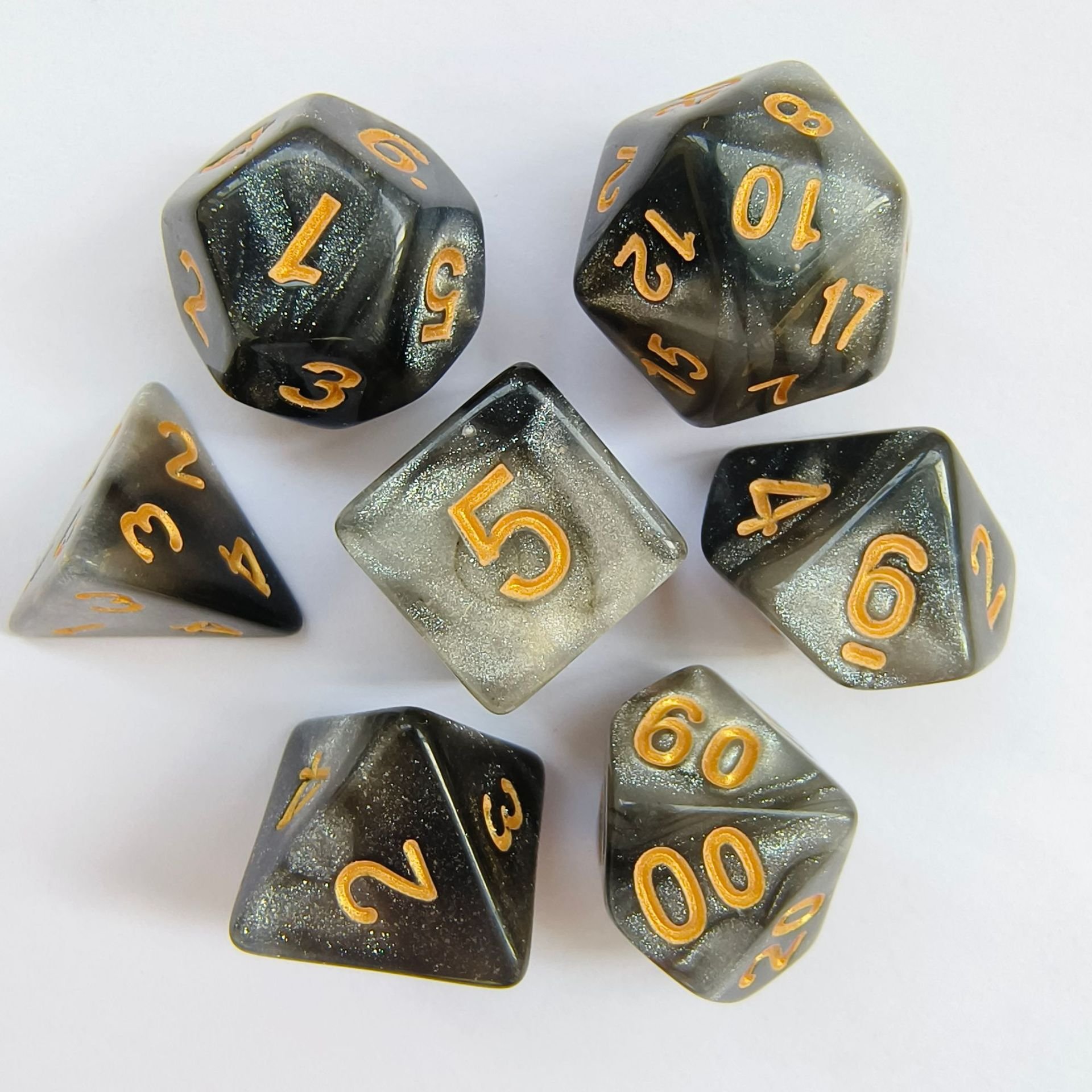 Hot Selling 7PCS Resin Dragon Eye Polyhedral Dice Set Dual Color with Sharp Edge for Dungeons and Dragons Game