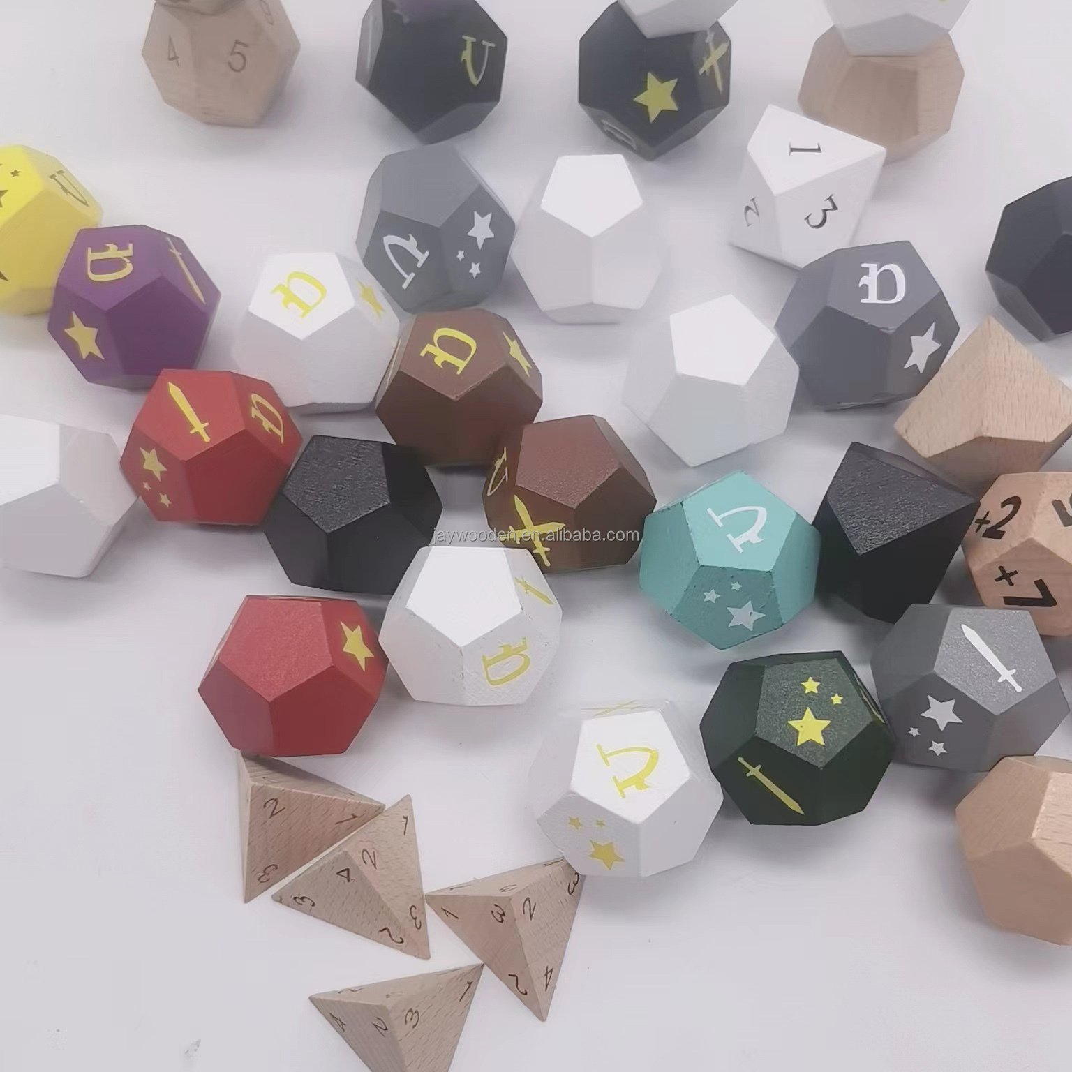 Custom Logo 16mm Wooden Craft D20 Black Polyhedral Adult Games Dice Set 6 Sided Square Cornered Colored Crafts