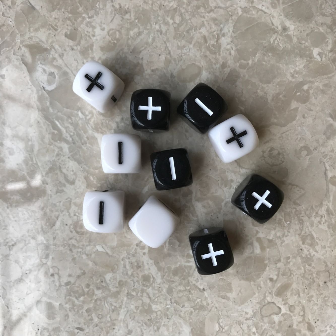 16MM Acrylic Dice Plus Minus Sign Solid Color Teaching Toy Dice Game D6 Custom dice