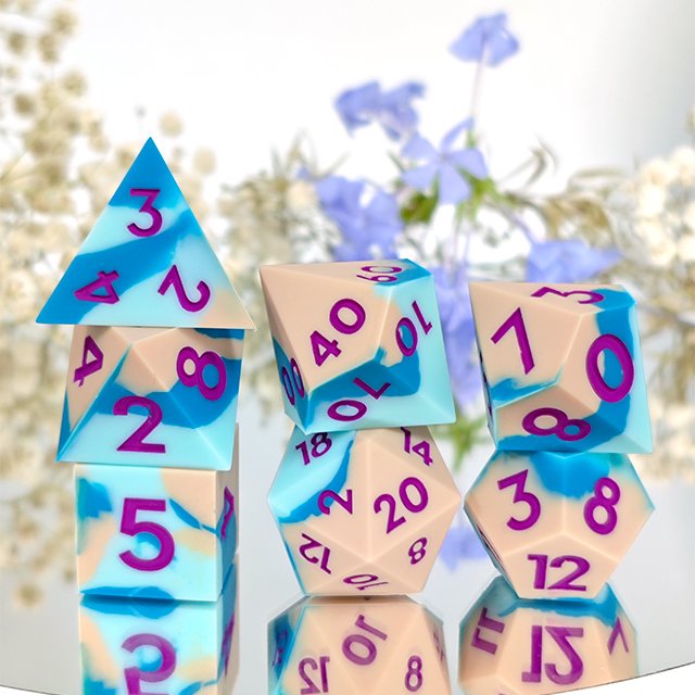 New Style Silicone Dice Mix Color Dice Polyhedral Shape 7 pcs DND RPG Dice for Board Games or Table Games