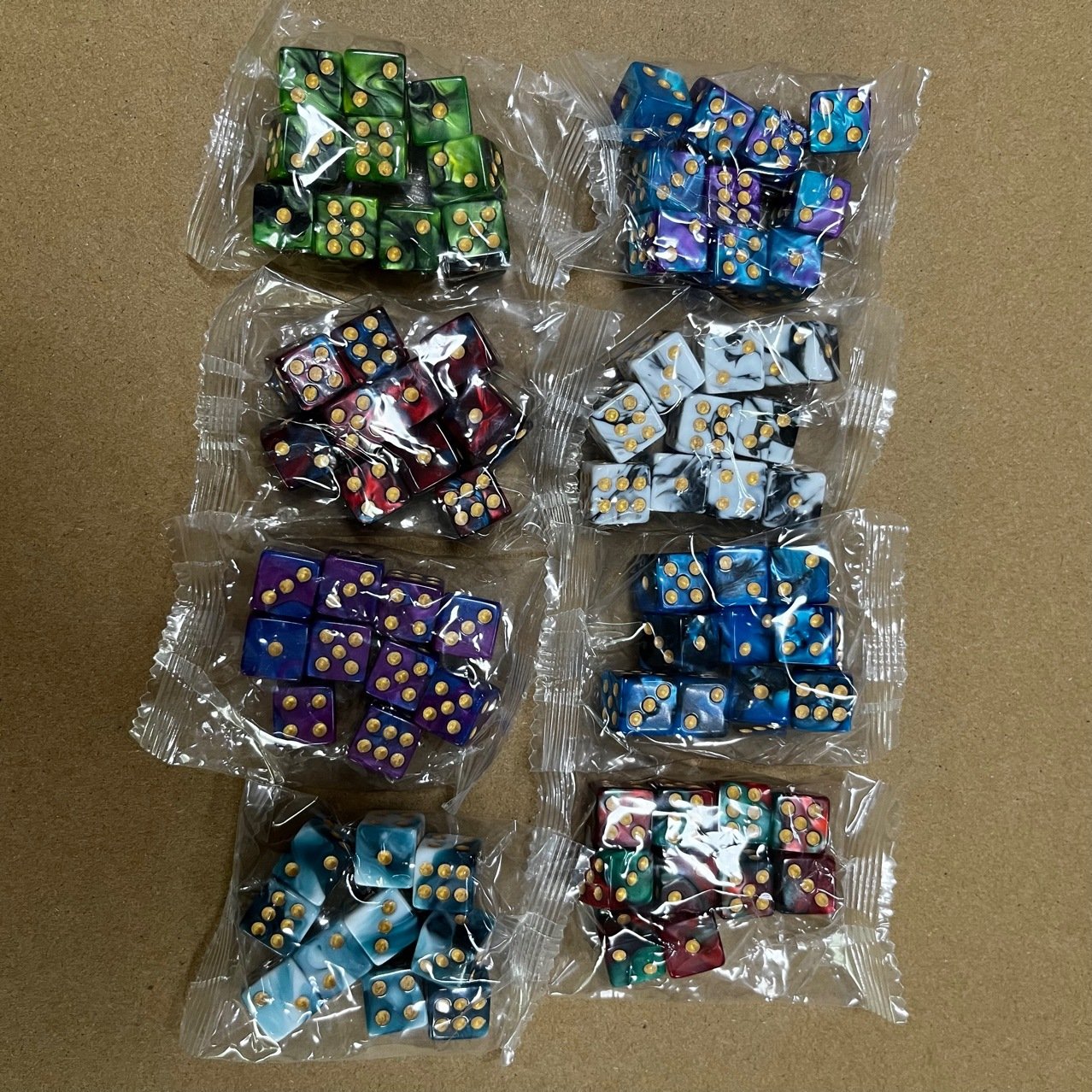 12mm square corner two-color point right-angle dice