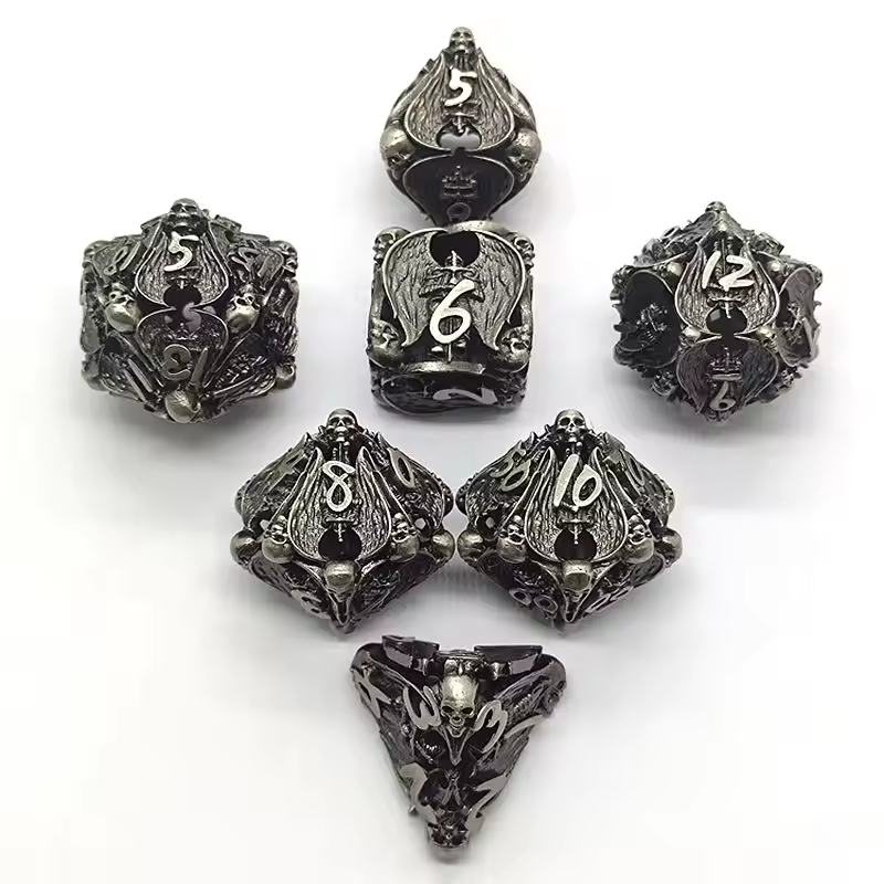 Metal polyhedron Skull dice 7 dice set RPG Dungeons & Dragons game dice custom logo
