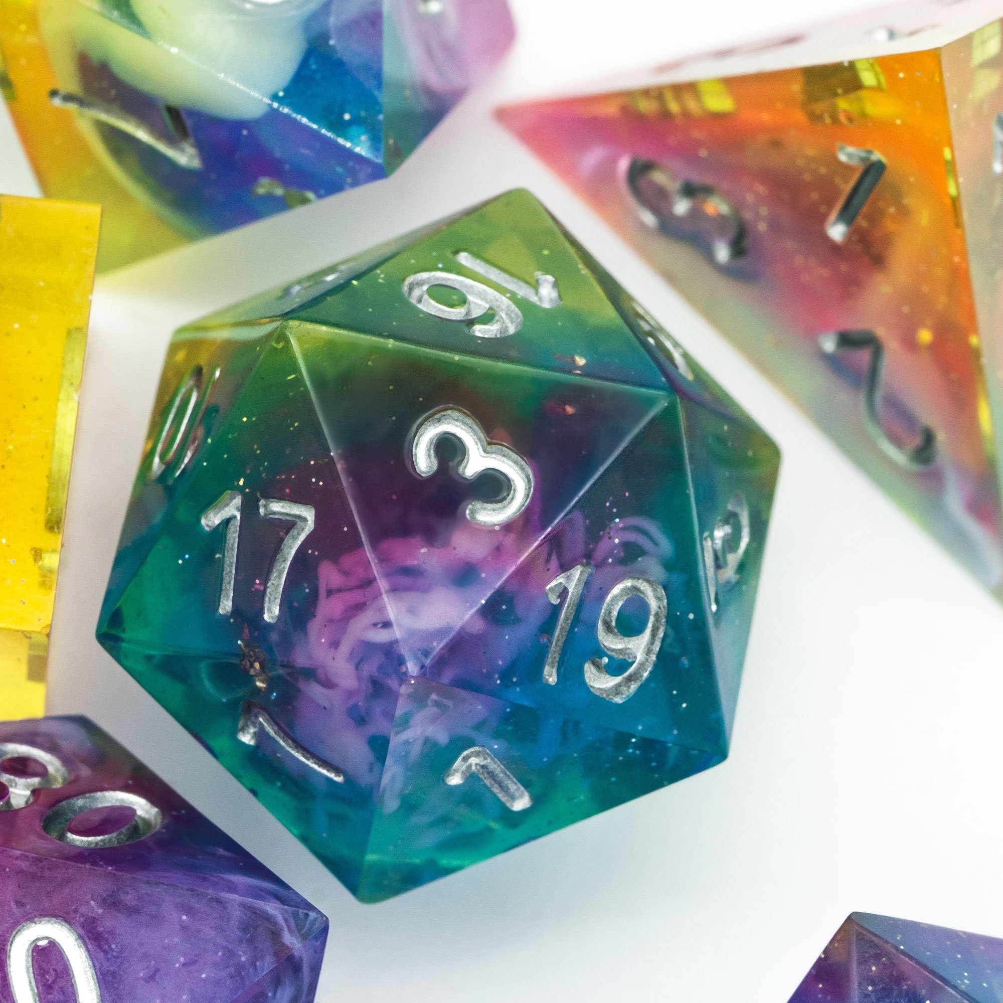 Udixi Resin Sharp edge Dice Polyhedral dungeons and dragons RPG Color Mixing Glitter Dice Set