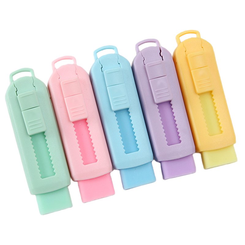 Hot Sale Pencil Eraser Cute Design Children's Pencil Erasers Retractable Eraser With Plastic Cover For Sale
