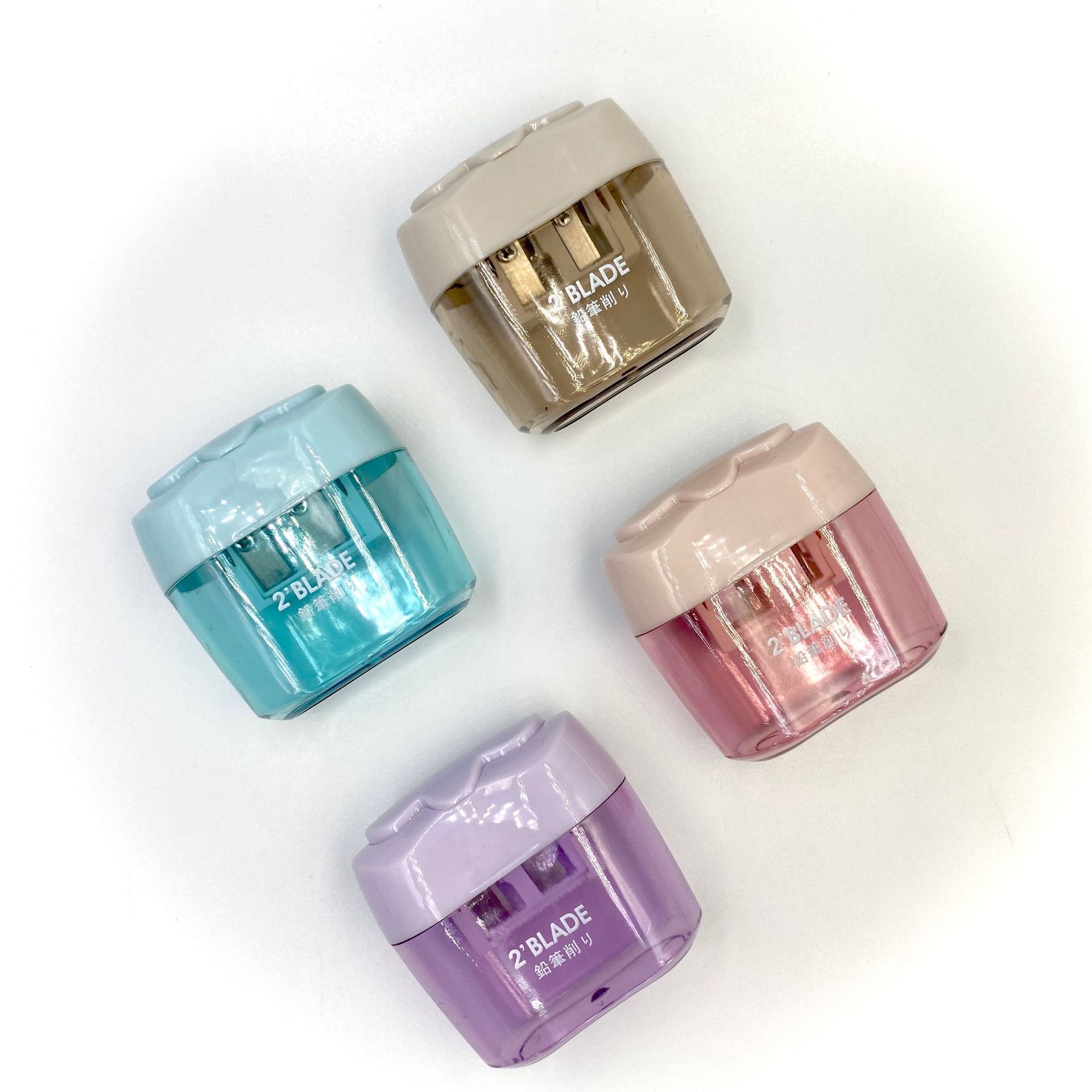 Creative dual hole pencil sharpener, small and convenient pencil sharpener, children's pencil sharpener