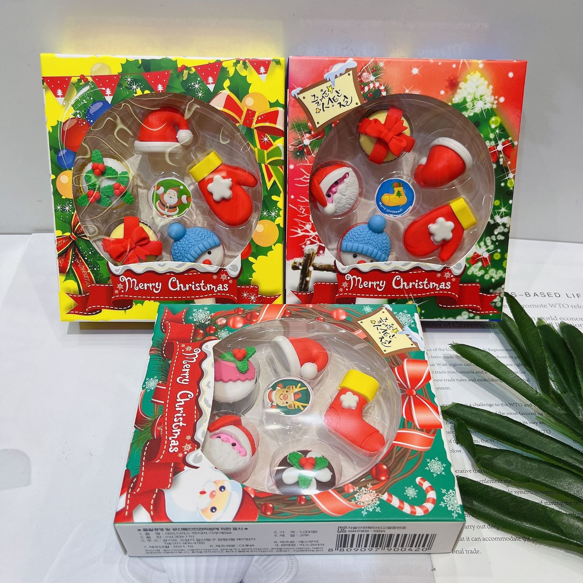 Student children's Santa Claus shaped eraser set School supplies stationery set gift box cartoon eraser set