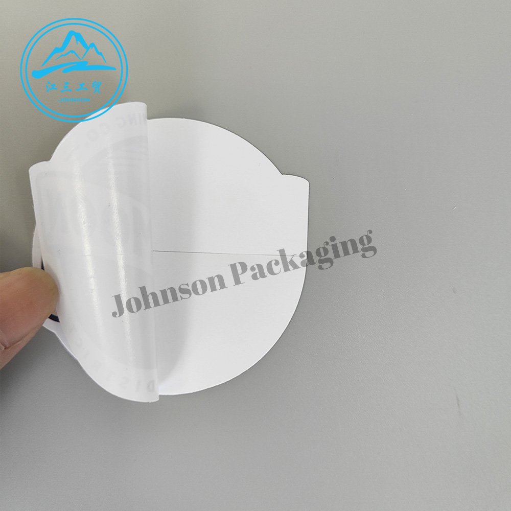 China Custom Printing Waterproof Vinyl Stickers Die Cut Label Logo Stickers Adhesive PVC Label Sticker