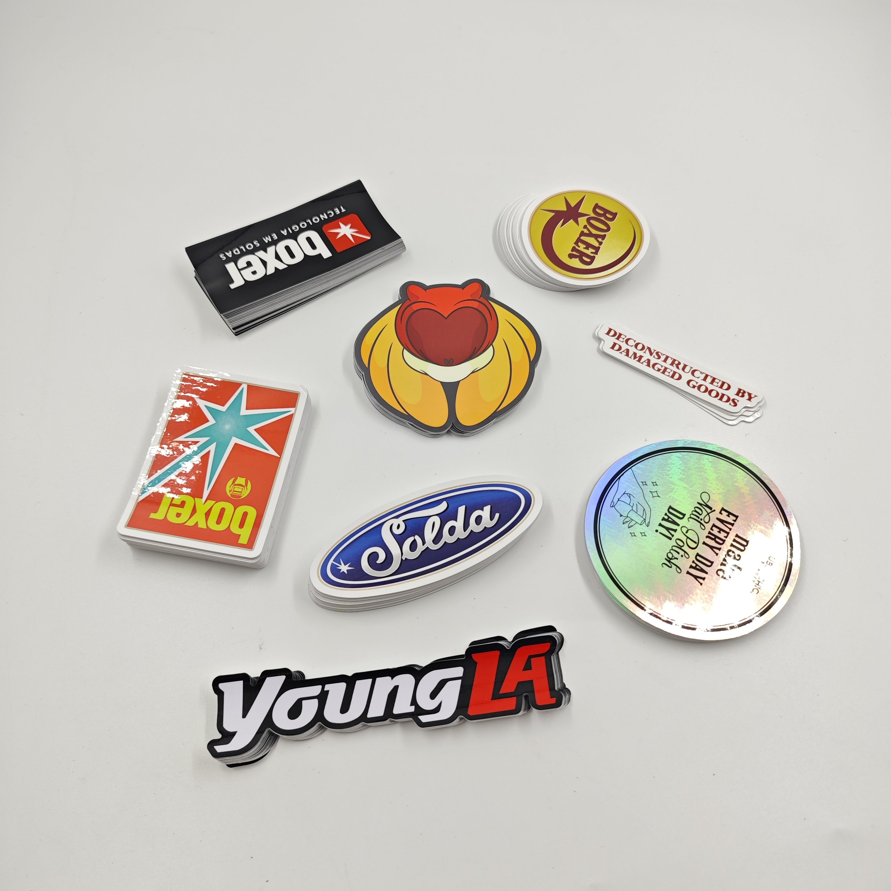 Custom Printing Die Cut Vinyl Stickers , Adhesive Waterproof PVC Label Company Logo Design Cartoon Sticker Printing