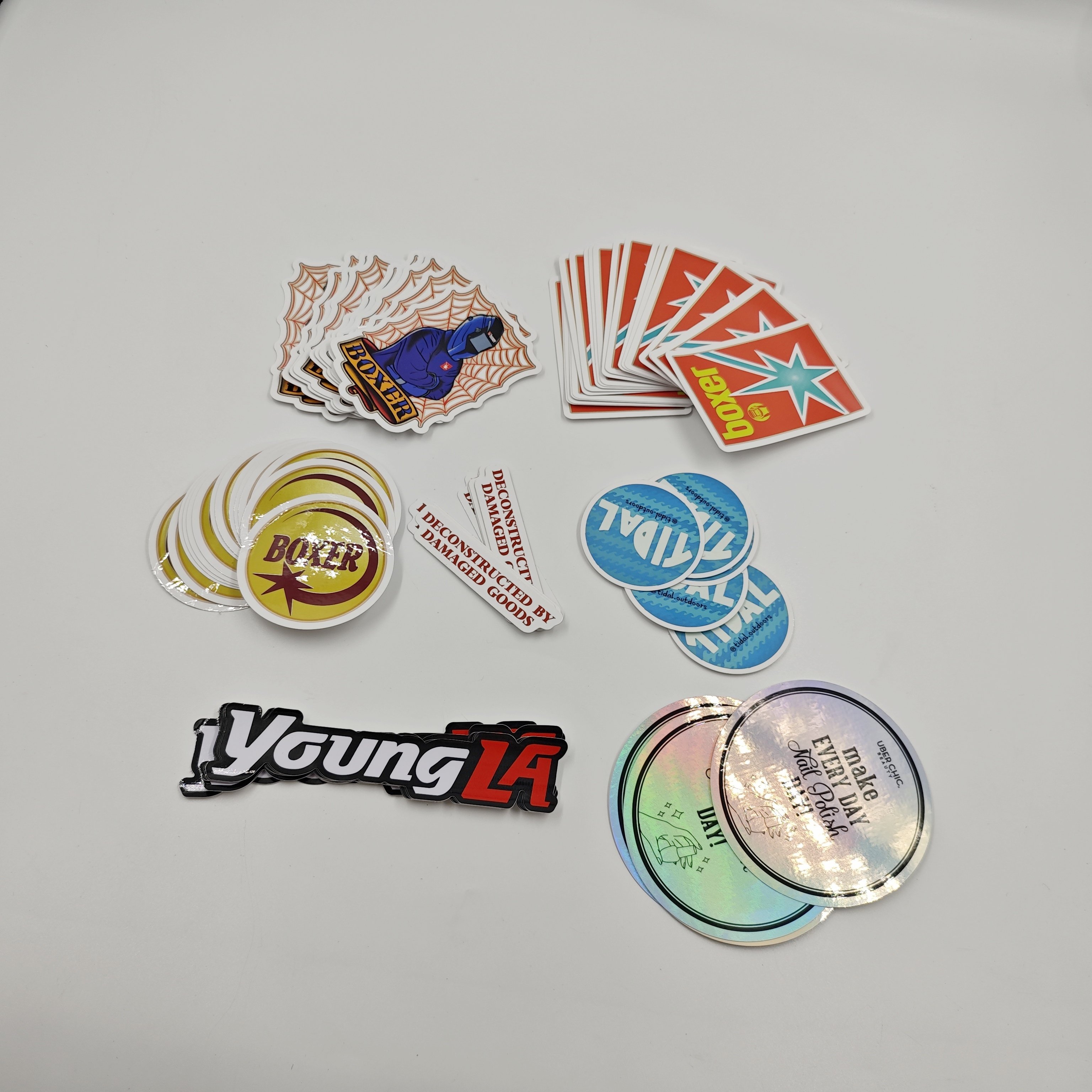 Custom Printing Die Cut Vinyl Stickers , Adhesive Waterproof PVC Label Company Logo Design Cartoon Sticker Printing