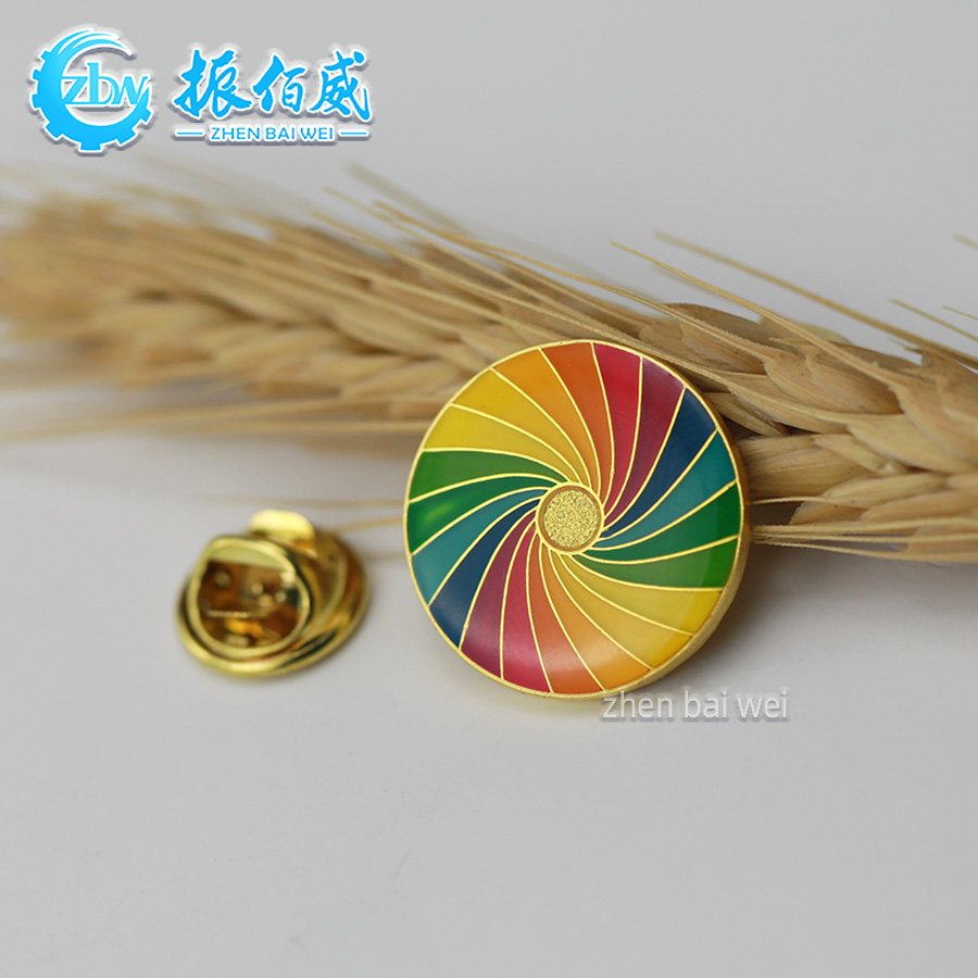 Factory wholesale custom zinc alloy round rainbow button resin lapel pin, custom design metal crafts gift epoxy resin enamel pin