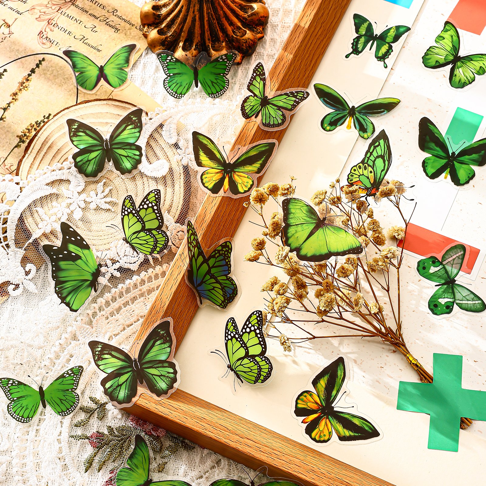 40pcs Mixed Butterfly PET Sticker Custom Retro DIY Decorative Wall Sticker Waterproof PET insect Transparent Cartoon Stickers