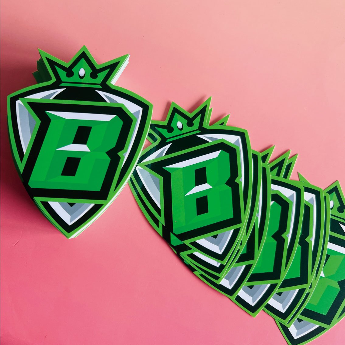 Cheap price waterproof vinyl die cut sticker printing custom logo adhesive cartoon die cut sticker