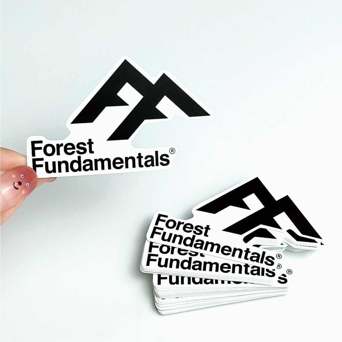 Cheap price waterproof vinyl die cut sticker printing custom logo adhesive cartoon die cut sticker
