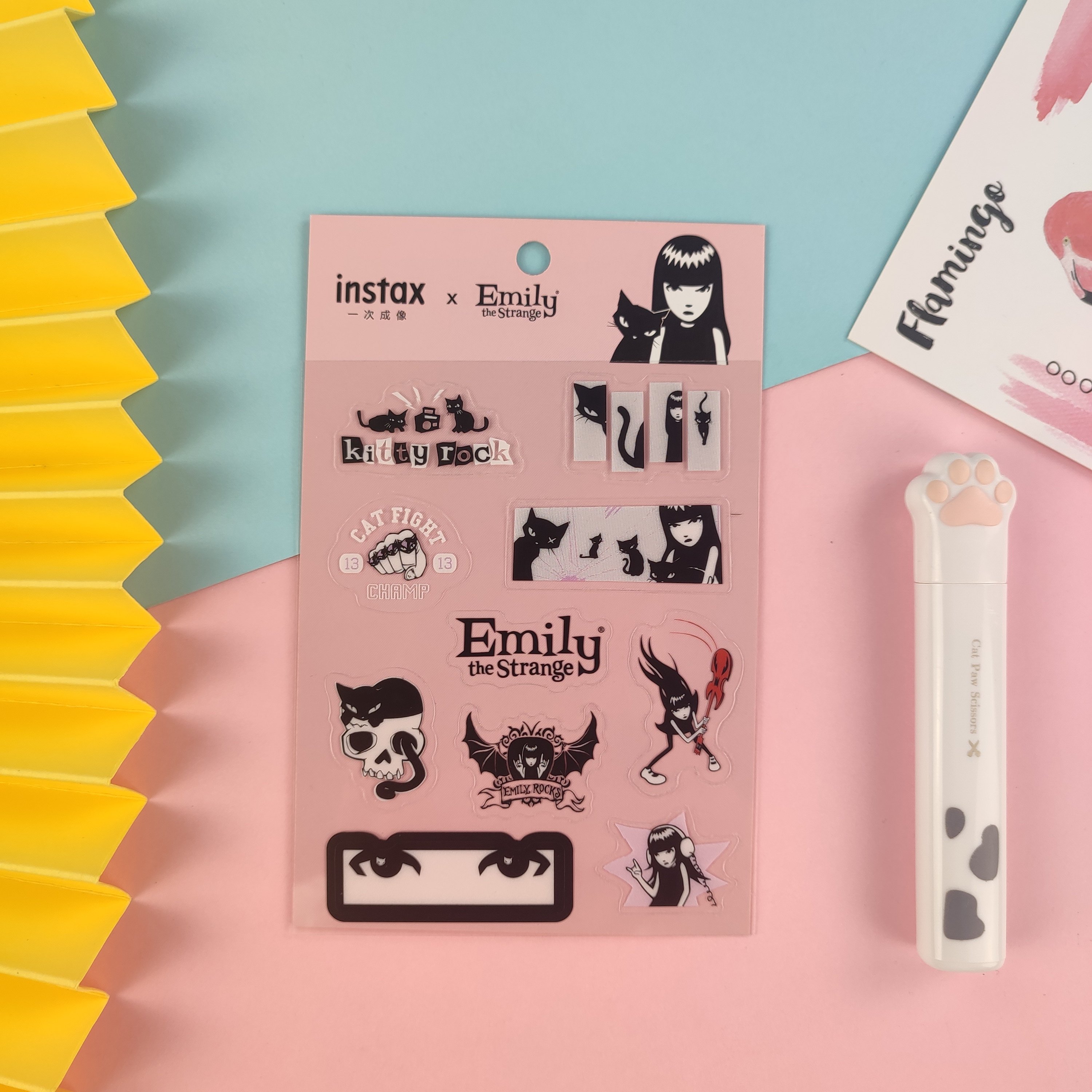 PVC Cartoon Cute Self Adhesive Waterproof Custom Stickers Anime Die Cut Waterproof Vinyl Adhesive Cartoon Stickers