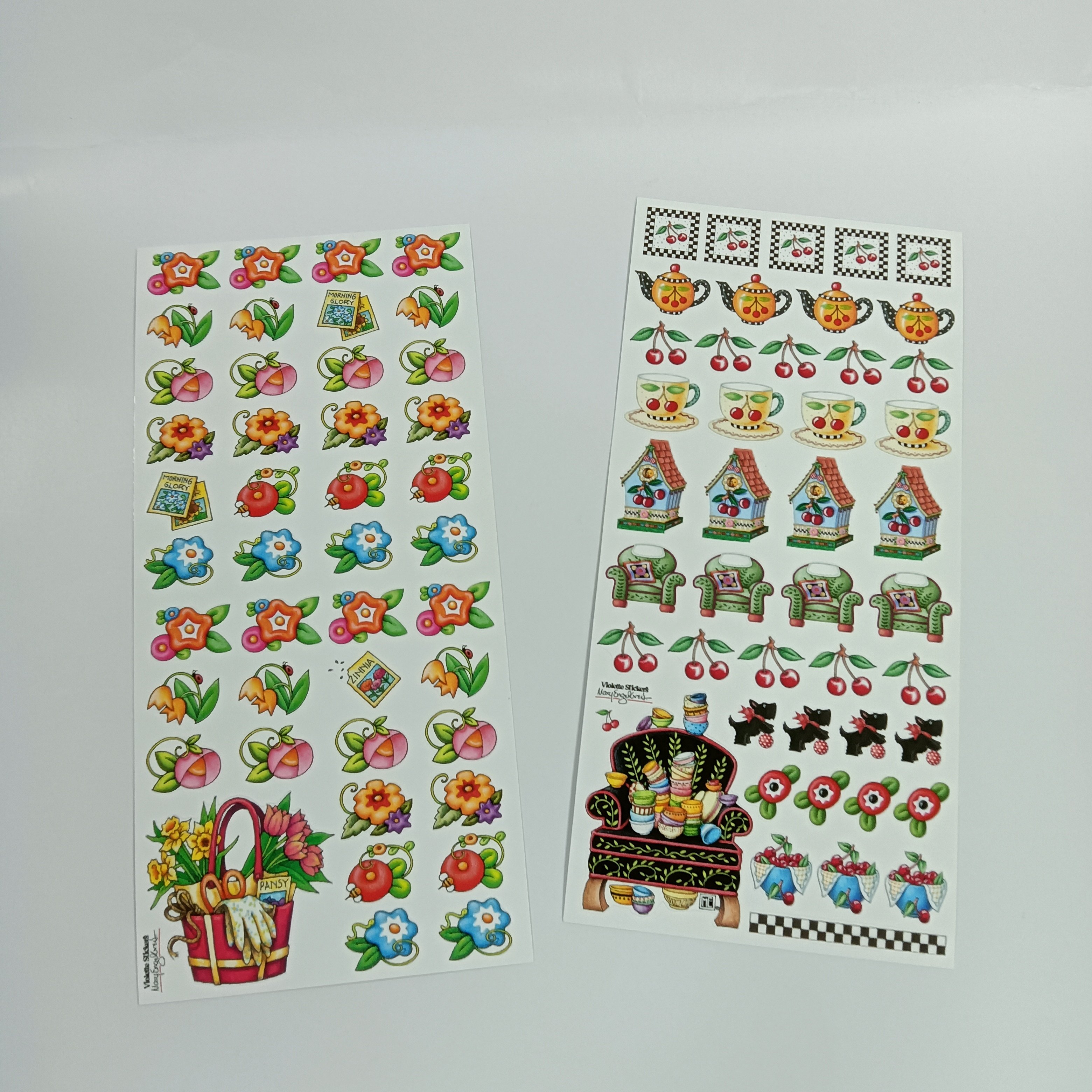 Factory direct sell custom label stickers kiss cut logo with decal stickers vinyl hologram cartoon stickers A4 A5 A6