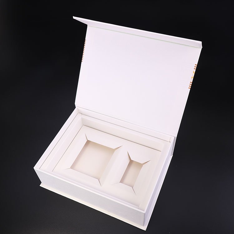 Custom Hot Stamping Magnetic Lid Hard Cardboard Skincare Perfume Cosmetic Gel Polish Packaging Gift Paper Box with Eva Foam