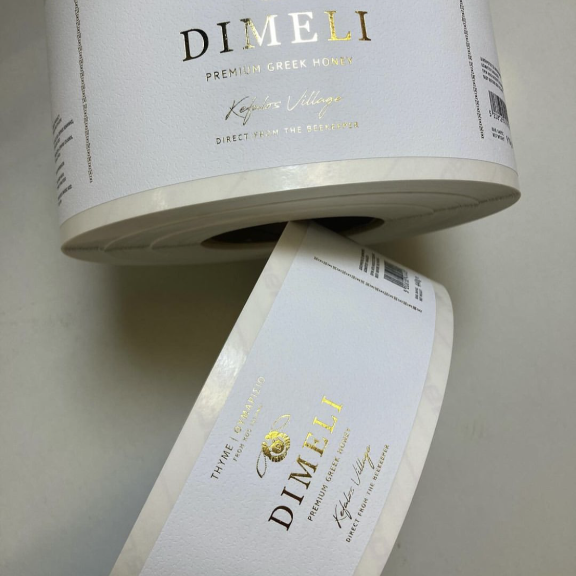 High Quality Custom Printed Gold Metal Foil Waterproof Self Adhesive Bottle Round Packaging Sticker Label printing