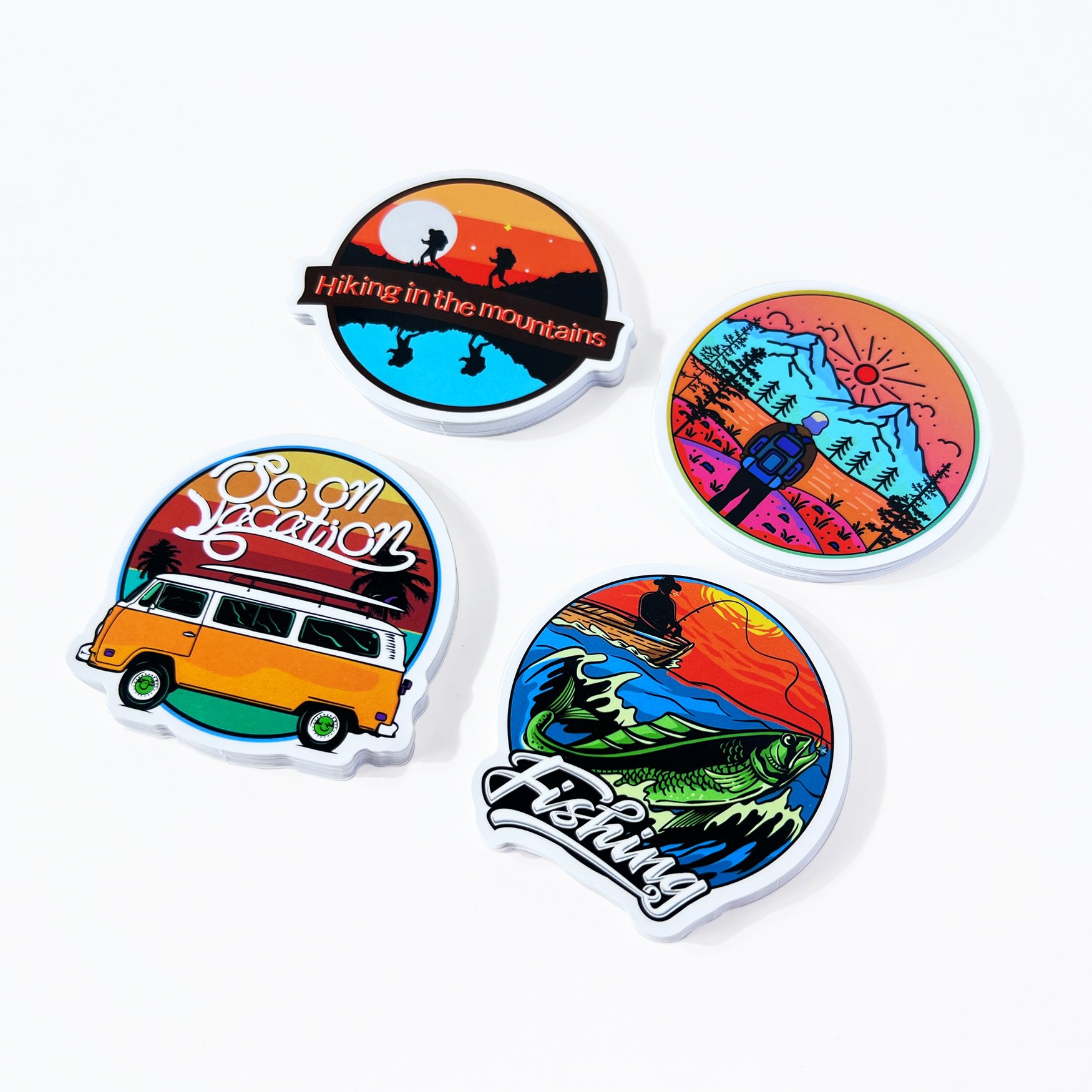 High Quality Custom Vinyl Waterproof Die Cut Sticker Printing UV Resistant Logo Label Adhesive Cartoon Stickers for Water Bottle