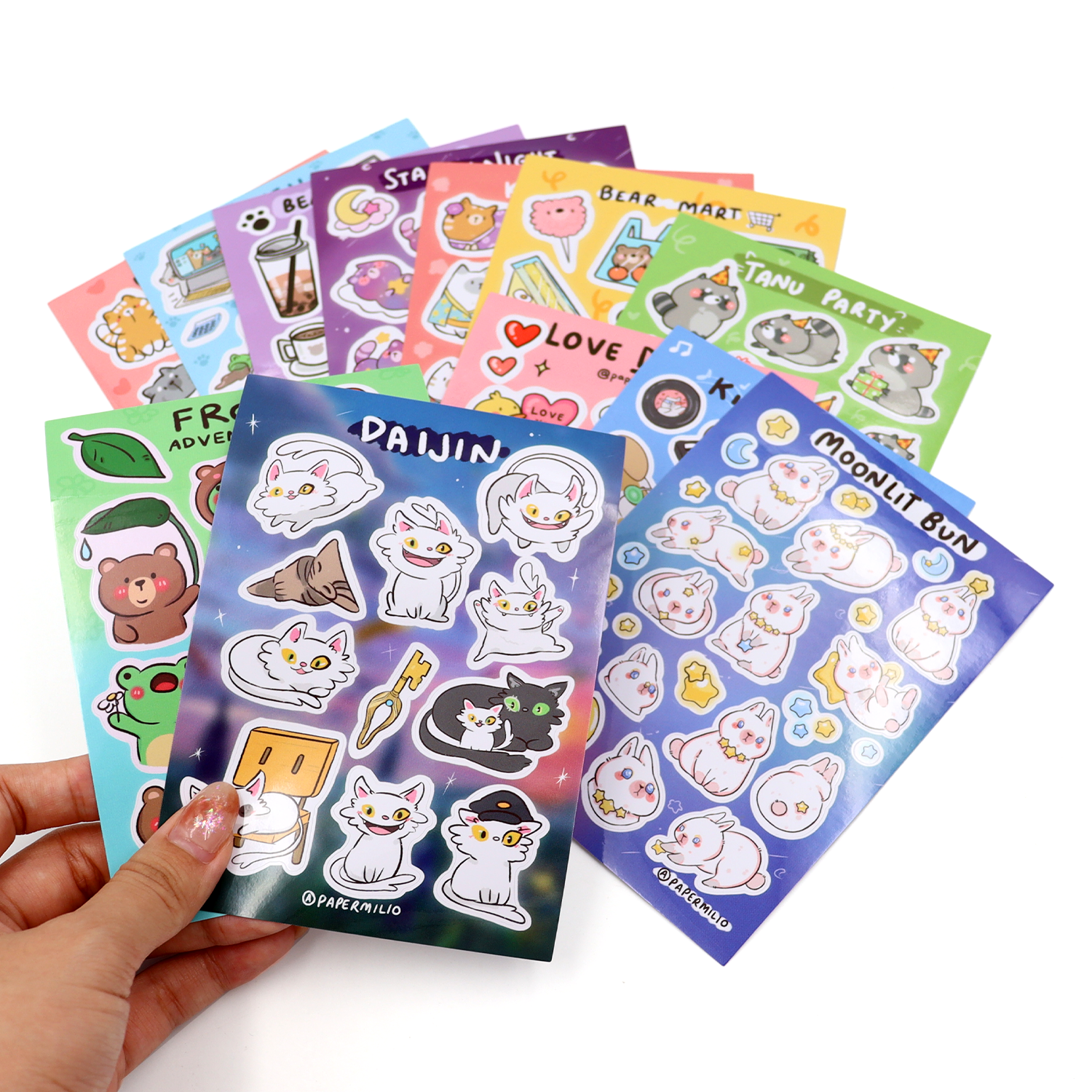 Hot-selling Stickers Custom Waterproof Vinyl Kiss Cut Sticker for Bottle Cute Cartoon Bear