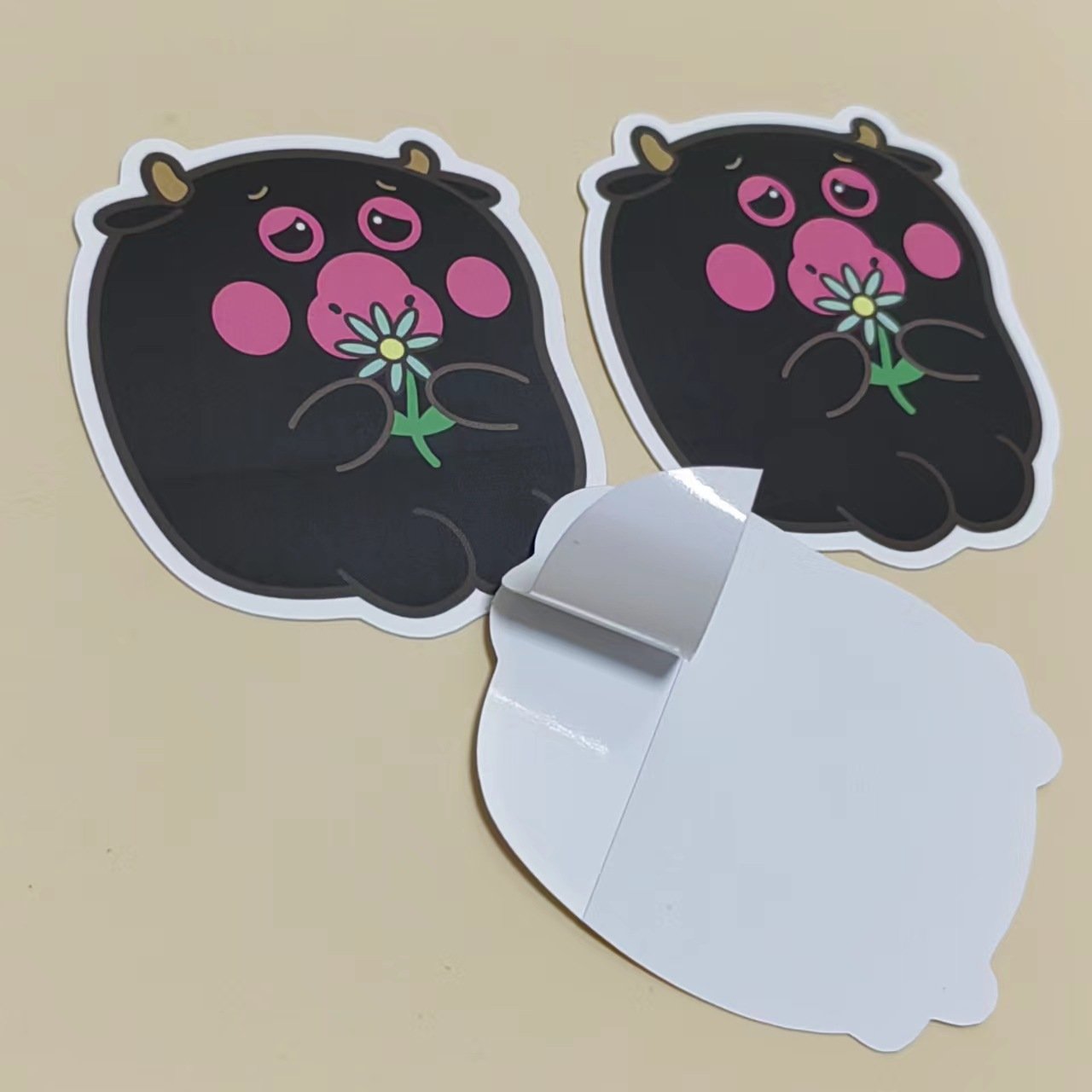 Custom vinyl sticker cartoon waterproof decorative sticker Cartoon sticker for Children