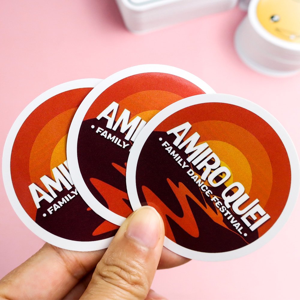 custom pvc self adhesive die cut logo waterproof vinyl adhesive cartoon packaging stickers