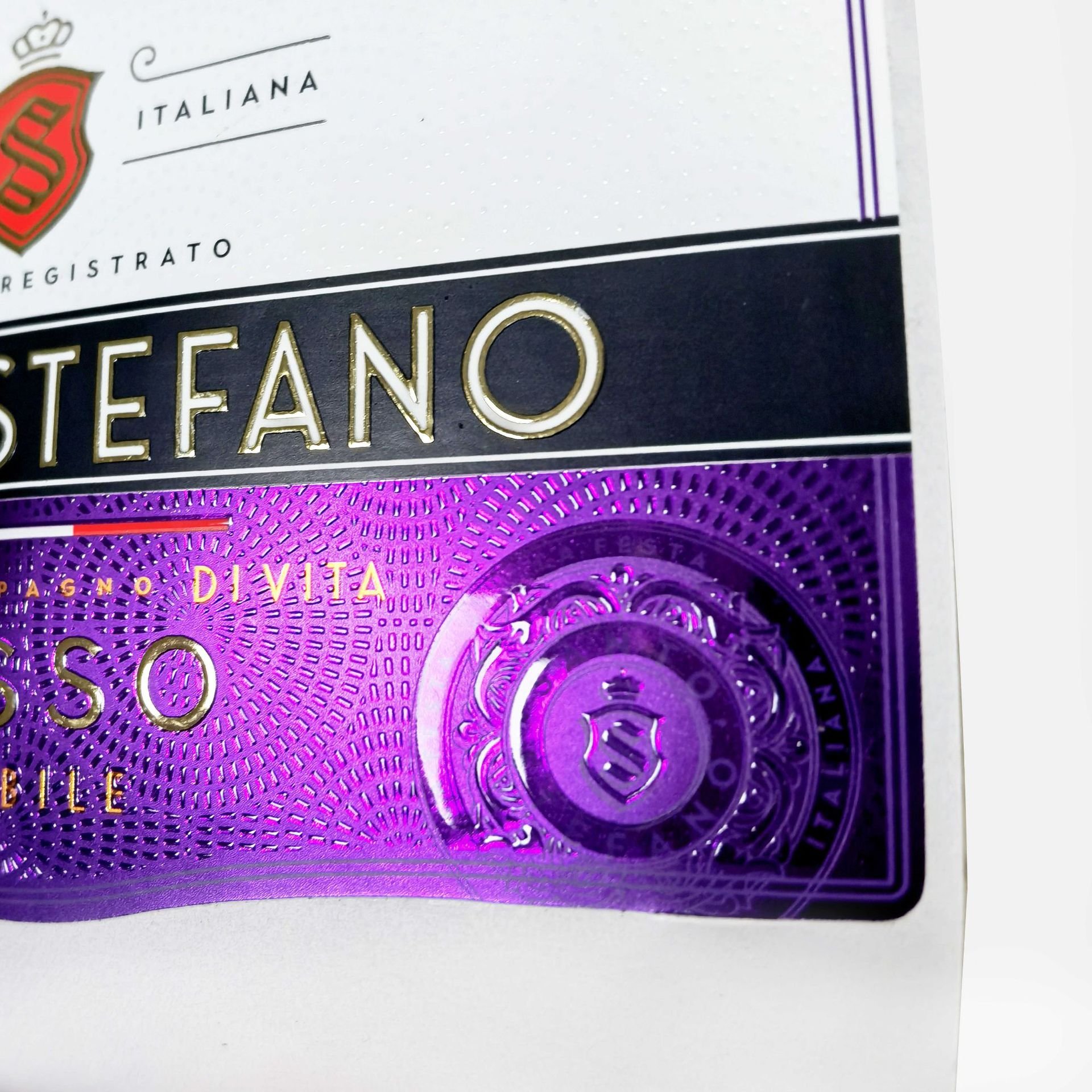 High Quality Red Wine Labels UV Hot Gold Silver Embossed 3D Bottle Stickers Manufacturers Print Vinyl Food & Beverage Labels
