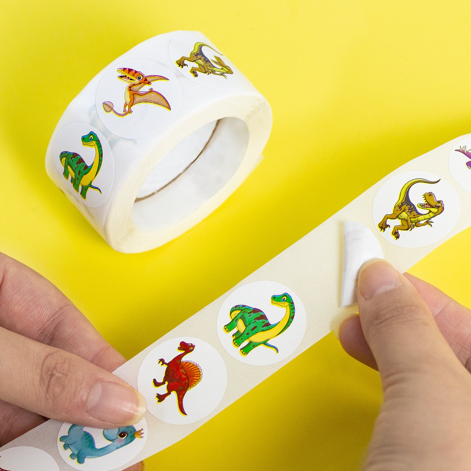 500 pcs 1 inch Kawaii Graffiti cartoon Cute dinosaur stickers