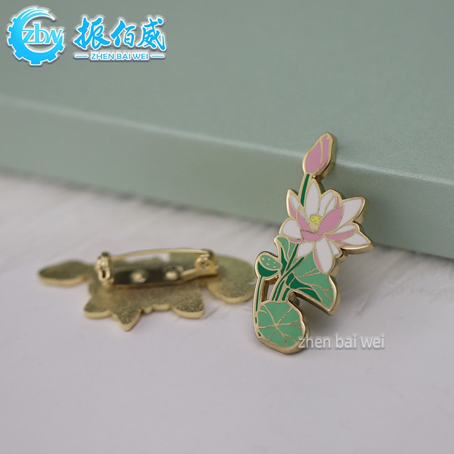 Japanese fresh lotus leaf lotus metal hard enamel pin custom zinc alloy creative soft hard enamel pin custom