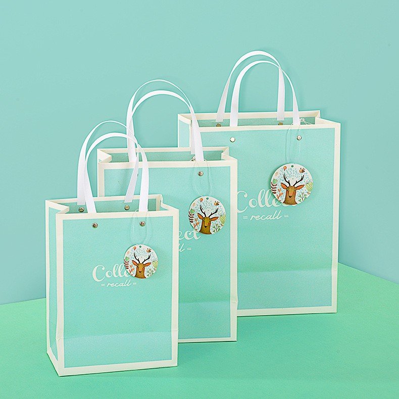 Spot deer to make cartoon gift packaging birthday gift lipstick box LiDai suits