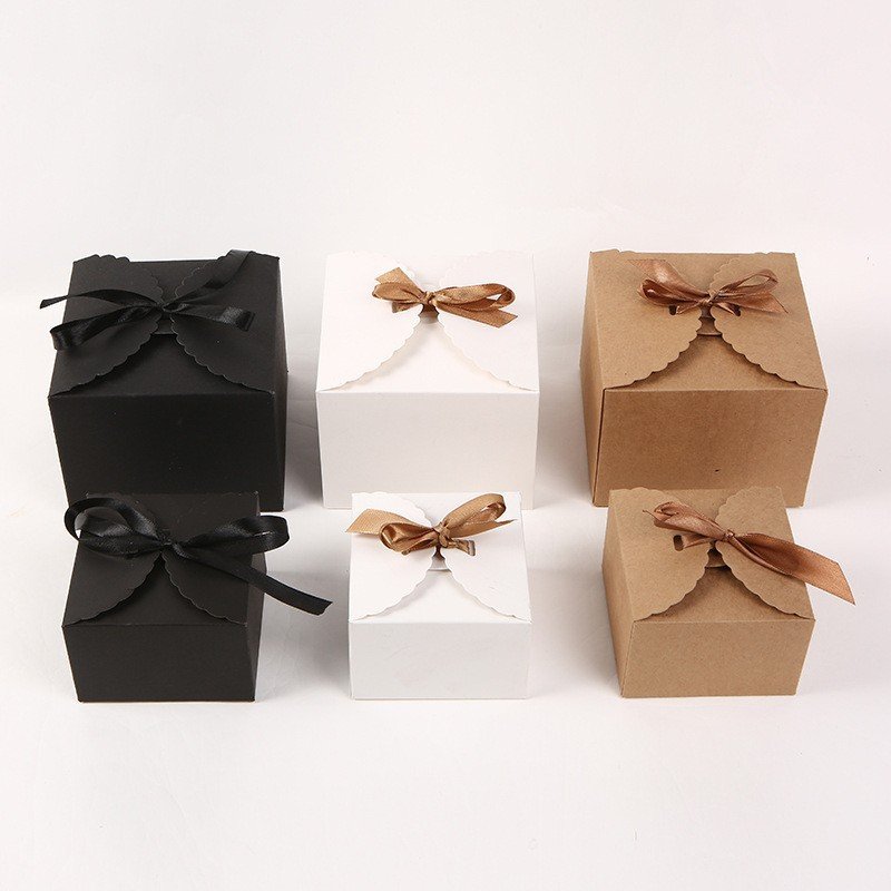Wholesale Recycling Simple Party Gifts Pastries Snacks Candy Packaging Ribbons Bows Paper Boxes