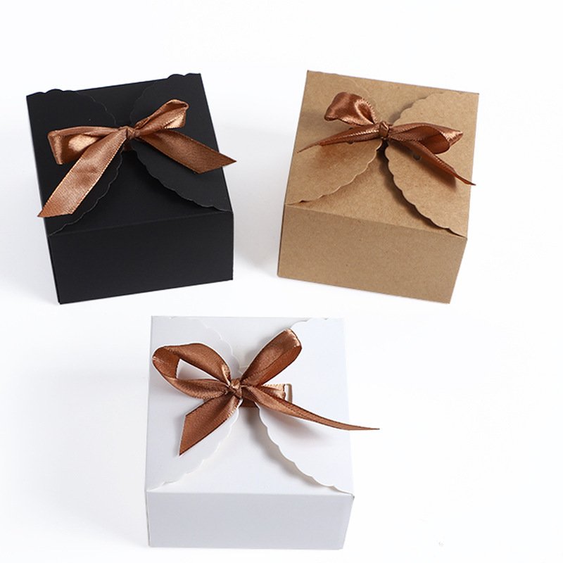 Wholesale Recycling Simple Party Gifts Pastries Snacks Candy Packaging Ribbons Bows Paper Boxes