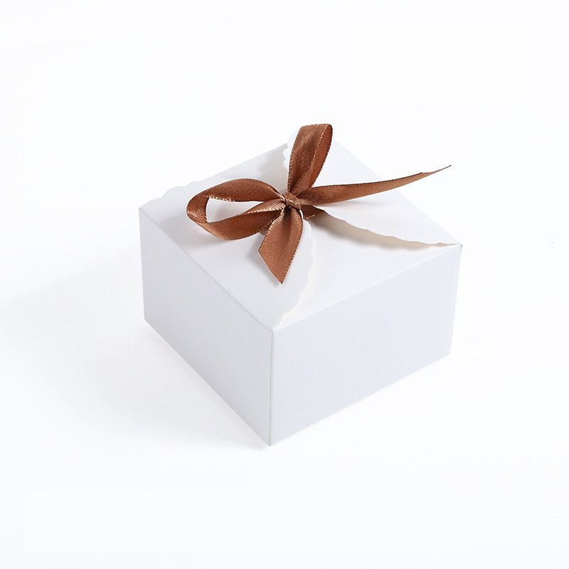 Wholesale Recycling Simple Party Gifts Pastries Snacks Candy Packaging Ribbons Bows Paper Boxes