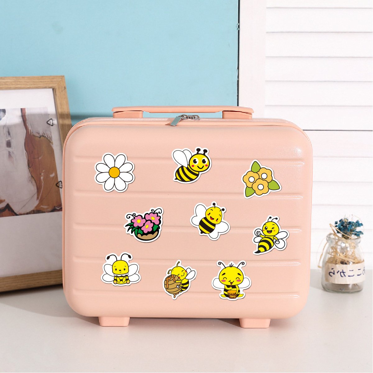 50PCS Cute Cartoon Bee Stickers Printing Decorative With Short Time Delivery With Short Time Delivery