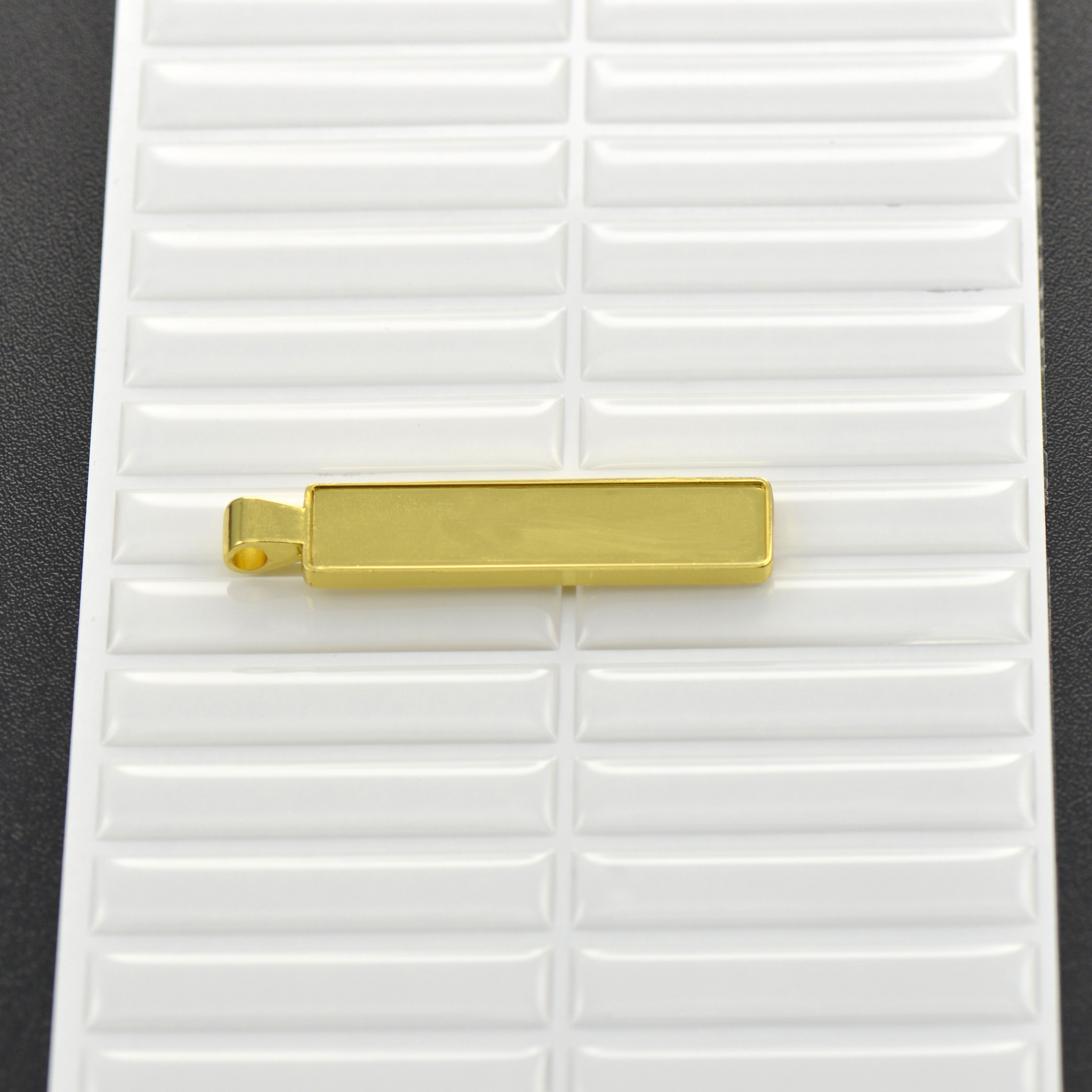 51.5mm x 11mm Rectangle Blank Epoxy Domed Stickers For Number Plates Keychains
