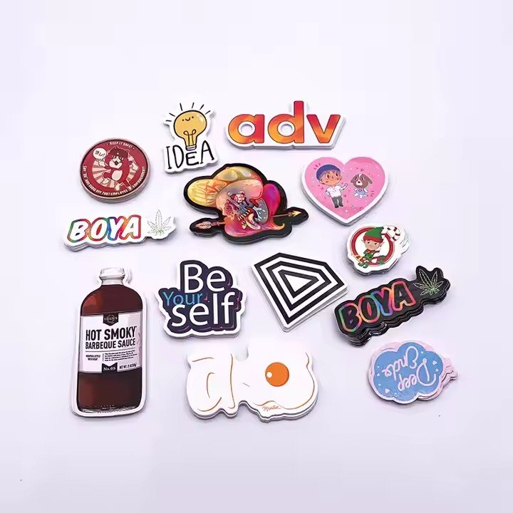 Free Proofing Custom Printing Logo Packaging Waterproof Gloss Vinyl Holographic Die Cut Sticker