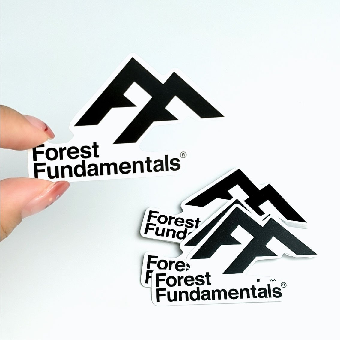 Custom brand logo adhesive waterproof label vinyl cartoon sticker custom printing die cut sticker
