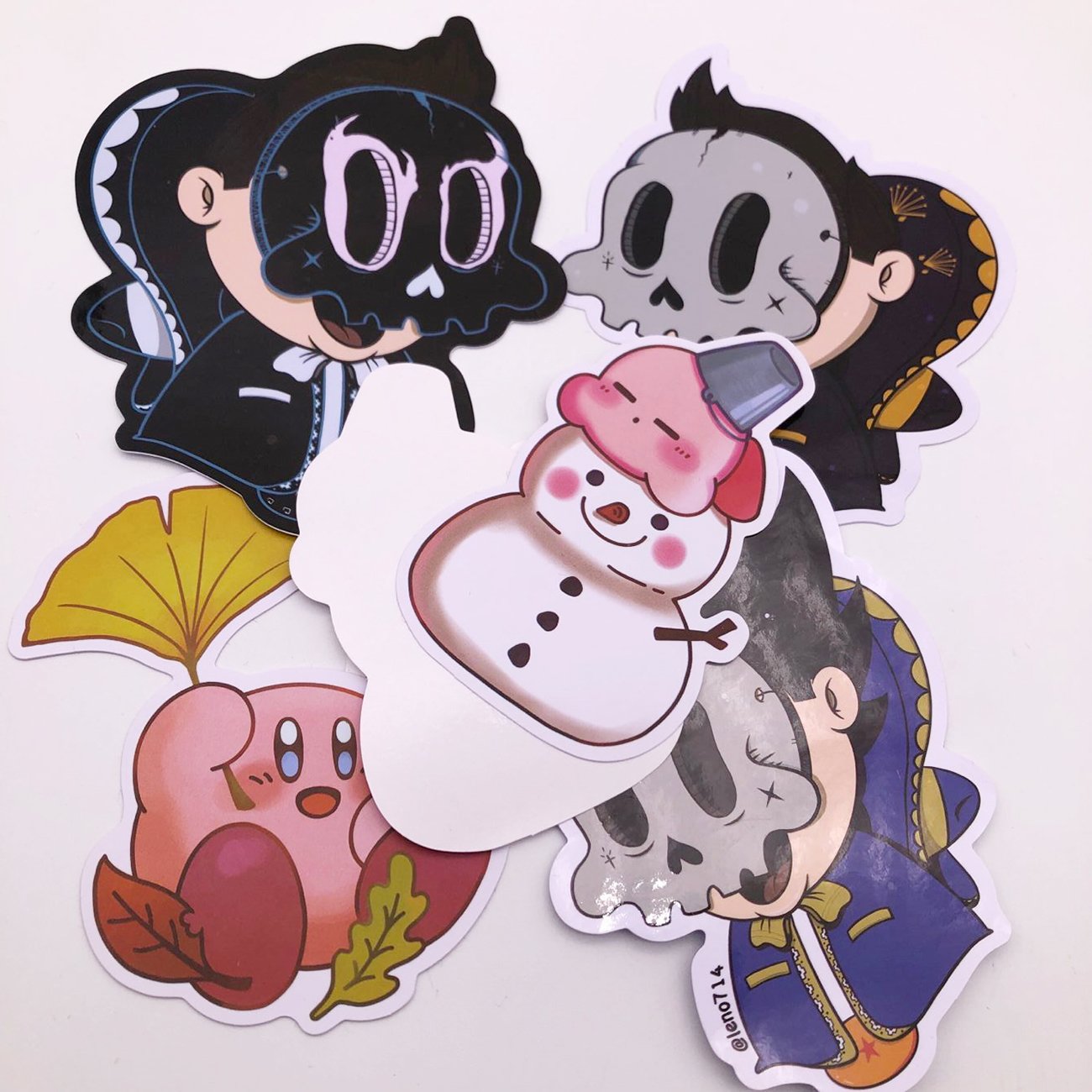 Custom Cartoon pattern die cut sticker printing self-adhesive vinyl Waterproof sticker for kids