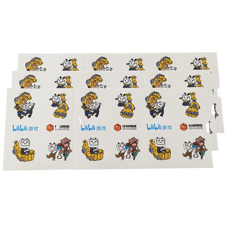 Customizable Glossy Vinyl Kiss-Cut Sticker Waterproof Adhesive Paper Carton Label Candle Packaging Custom Printed Designs Cute