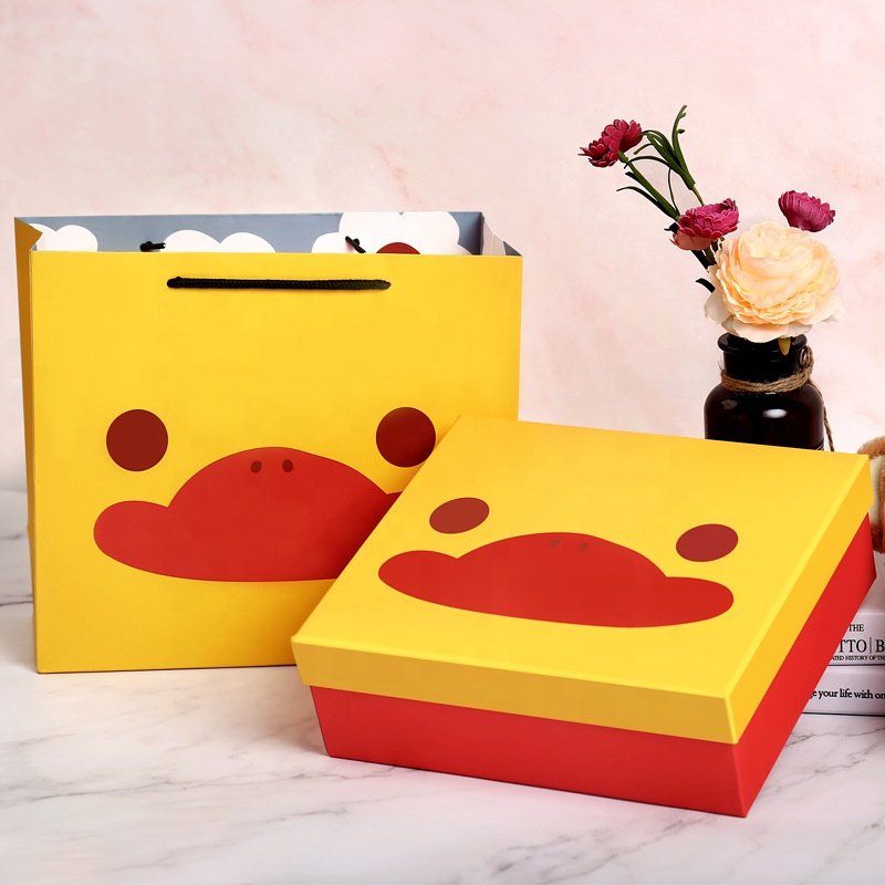 Customized Creative Little Yellow Duck Cartoon Image Children's Holiday Gift Box Packaging Box Gift Bag