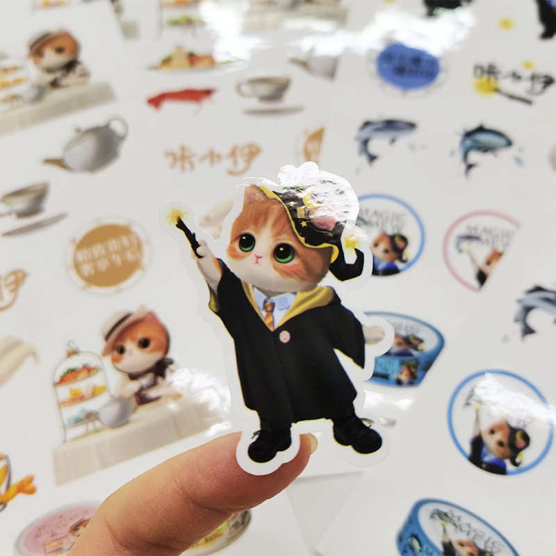 Custom Printed Waterproof Vinyl Kiss-Cut Sticker look Cute Adhesive Paper Carton Label Candle Packaging Designs Glossy matte