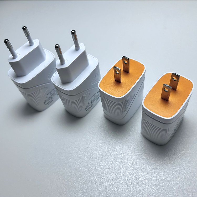 Mobile Phones 25W Charger Dual Port Wall Charger US EU Compatible Type-C USB-A Fast Charging Portable Phone Charger Travel