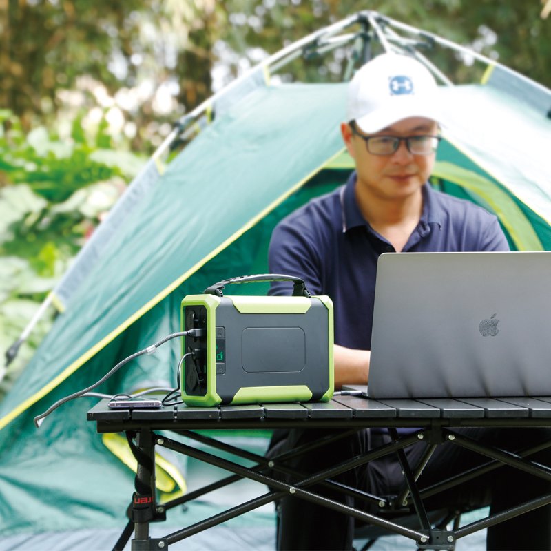Outdoor Emergency Portable 100000mA 300W Solar Power Battery 12V LifePo4 Cells Power Battery Bank Fast Charge PD 100W Power Bank