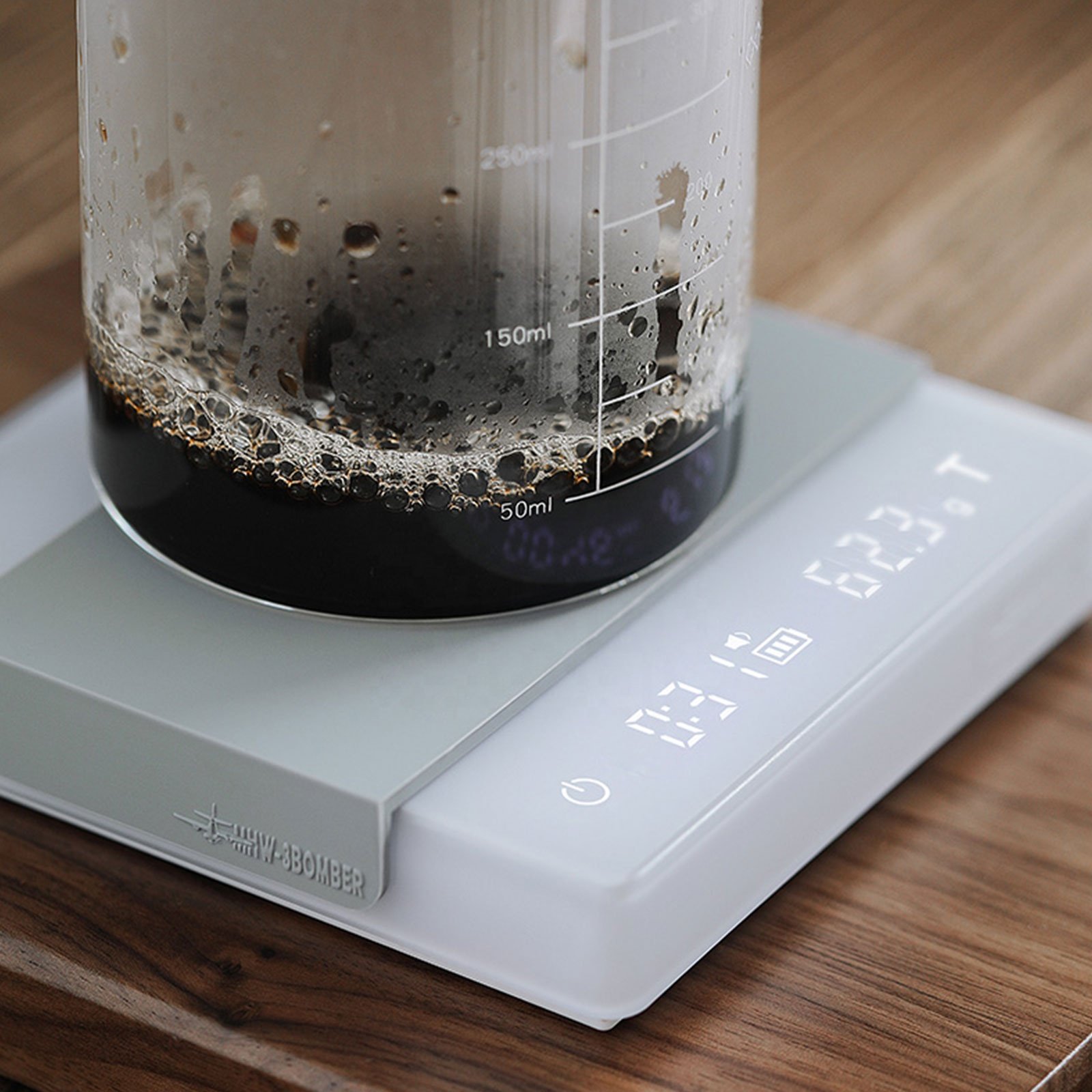 Customized Digital Kitchen Coffee Scale 2000g/0.1g High Accuracy Cyclic Rechargeable Electronic Scale Home Accessories 3BOMBER