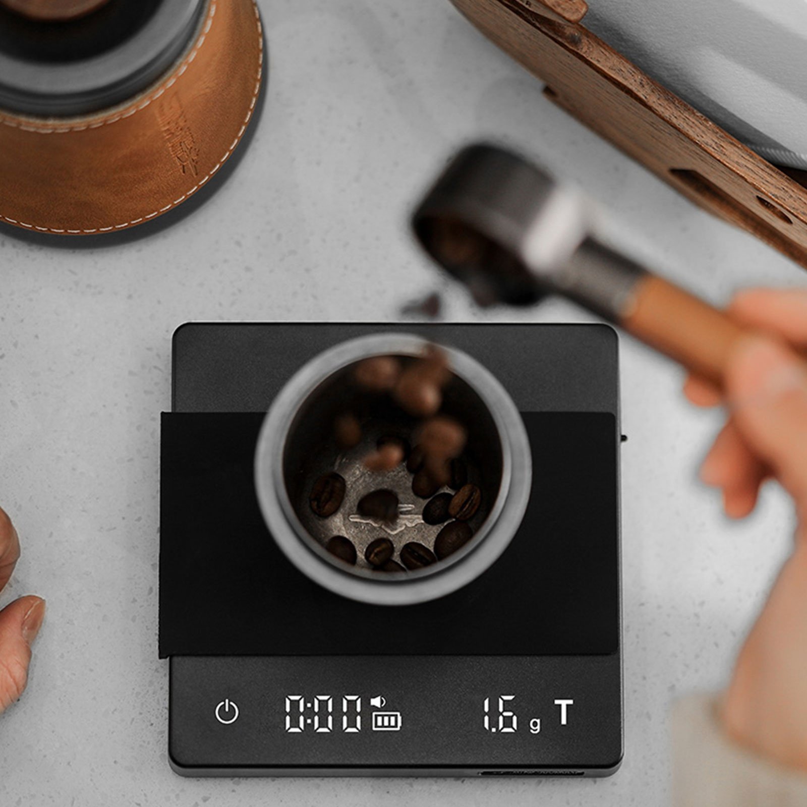 Customized Digital Kitchen Coffee Scale 2000g/0.1g High Accuracy Cyclic Rechargeable Electronic Scale Home Accessories 3BOMBER